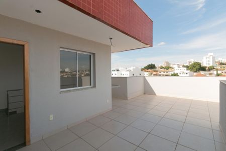 Apartamento à venda com 104m², 2 quartos e 2 vagas Apartamento à venda com 104m², 2 quartos e 2 vagasCobertura