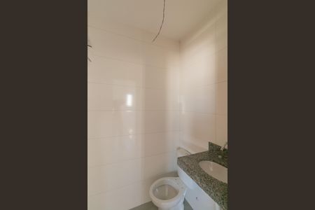 Apartamento à venda com 104m², 2 quartos e 2 vagas Apartamento à venda com 104m², 2 quartos e 2 vagasBanheiro de Serviço