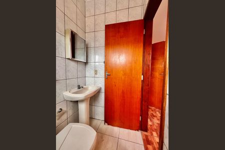 Casa à venda com 180m², 3 quartos e 2 vagasBanheiro da Suíte 1