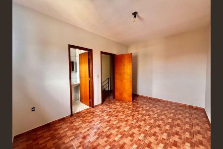 Casa à venda com 180m², 3 quartos e 2 vagasSuíte 1