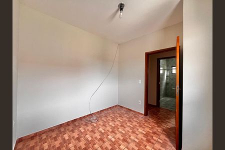 Casa à venda com 180m², 3 quartos e 2 vagasSuíte 2
