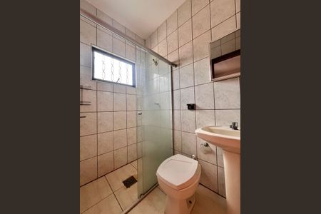 Casa à venda com 180m², 3 quartos e 2 vagasBanheiro da Suíte 1