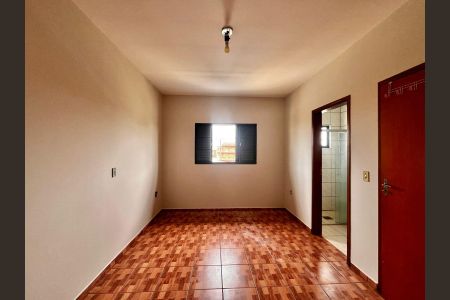 Casa à venda com 180m², 3 quartos e 2 vagasSuíte 1