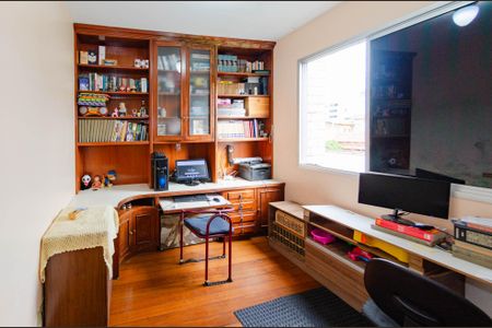 Apartamento à venda com 200m², 4 quartos e 2 vagas Apartamento à venda com 200m², 4 quartos e 2 vagasQuarto 2