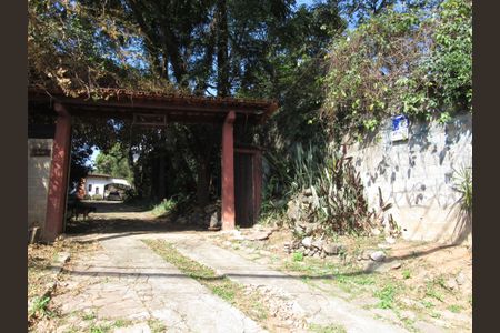 Casa à venda com 2500m², 2 quartos e 30 vagasFachada