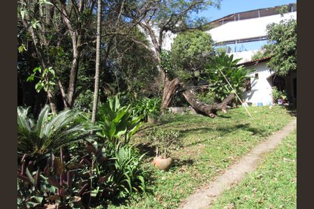 Casa à venda com 2500m², 2 quartos e 30 vagasÁrea Externa