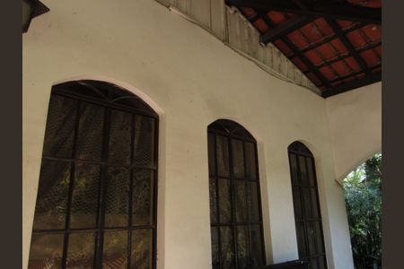 Casa à venda com 2500m², 2 quartos e 30 vagasÁrea Externa