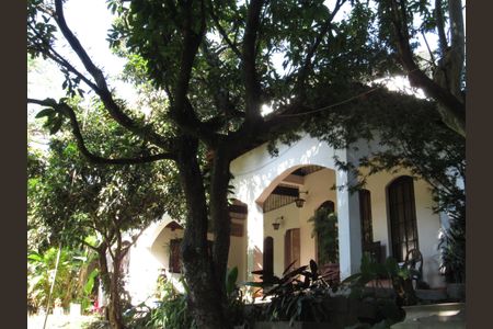 Casa à venda com 2500m², 2 quartos e 30 vagasÁrea Externa