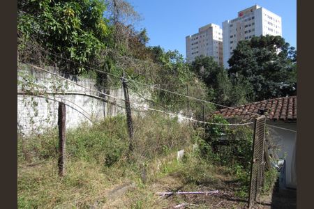 Casa à venda com 2500m², 2 quartos e 30 vagasÁrea Externa