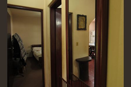 Casa à venda com 2500m², 2 quartos e 30 vagasCorredores