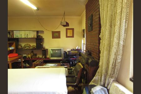 Casa à venda com 2500m², 2 quartos e 30 vagasSala