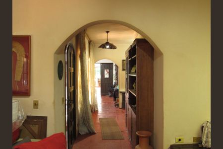 Casa à venda com 2500m², 2 quartos e 30 vagasSala