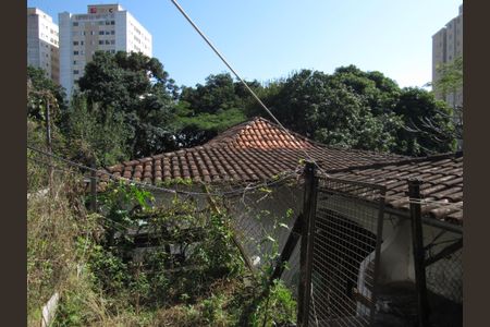 Casa à venda com 2500m², 2 quartos e 30 vagasÁrea Externa