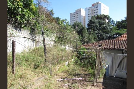 Casa à venda com 2500m², 2 quartos e 30 vagasÁrea Externa