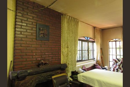 Casa à venda com 2500m², 2 quartos e 30 vagasSala