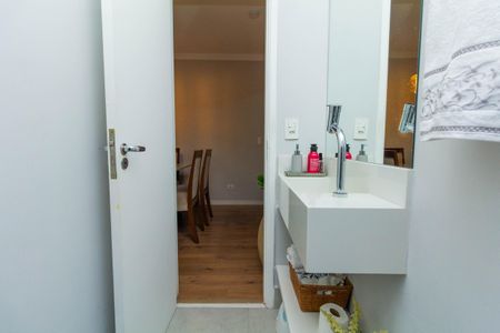 Casa à venda com 320m², 3 quartos e 4 vagasLavabo 1