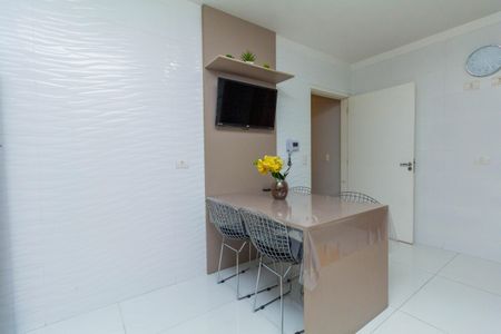 Casa à venda com 320m², 3 quartos e 4 vagasCozinha