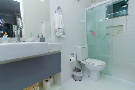 Casa à venda com 320m², 3 quartos e 4 vagasBanheiro da Suíte 3