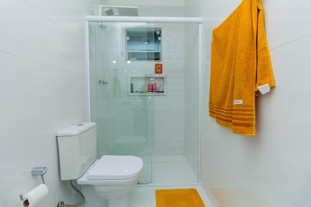 Casa à venda com 320m², 3 quartos e 4 vagasBanheiro da Suíte 1