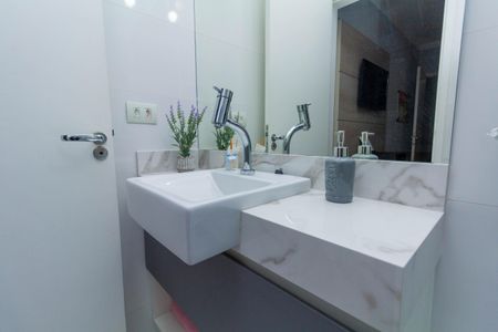 Casa à venda com 320m², 3 quartos e 4 vagasBanheiro da Suíte 3