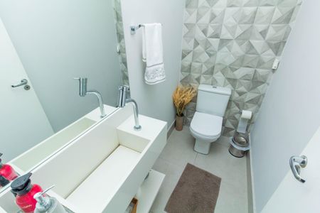 Casa à venda com 320m², 3 quartos e 4 vagasLavabo 1