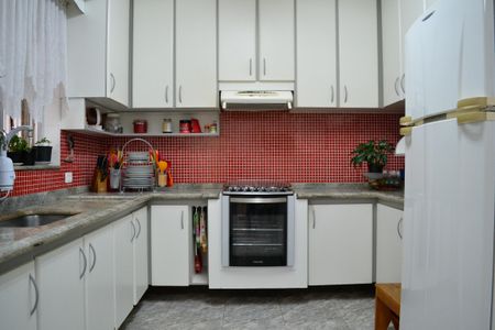 Casa à venda com 245m², 3 quartos e 3 vagasCozinha