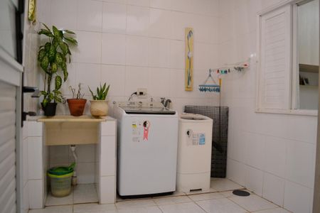 Casa à venda com 245m², 3 quartos e 3 vagasÁrea de Serviço