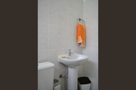 Casa à venda com 245m², 3 quartos e 3 vagasBanheiro 