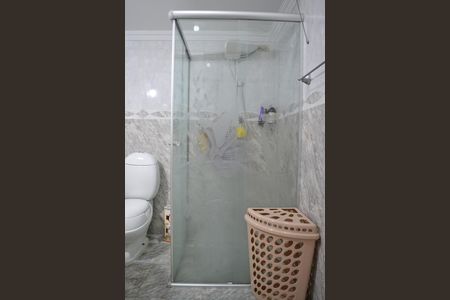 Casa à venda com 245m², 3 quartos e 3 vagasBanheiro Suíte 1