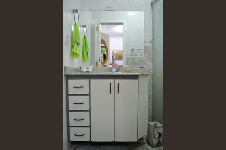 Casa à venda com 245m², 3 quartos e 3 vagasBanheiro Suíte 3