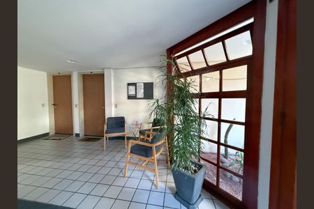 Apartamento à venda com 68m², 2 quartos e 1 vagaHall de entrada