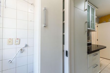 Apartamento à venda com 68m², 2 quartos e 1 vagaÁrea de Serviço