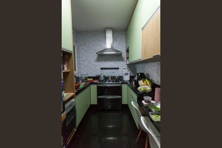 Apartamento à venda com 146m², 3 quartos e 3 vagas Apartamento à venda com 146m², 3 quartos e 3 vagasCozinha