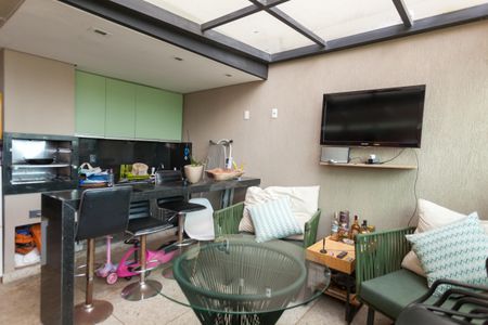 Apartamento à venda com 146m², 3 quartos e 3 vagas Apartamento à venda com 146m², 3 quartos e 3 vagasÁrea externa