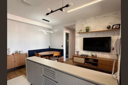 Apartamento para alugar com 61m², 2 quartos e 1 vaga Apartamento para alugar com 61m², 2 quartos e 1 vagaSala/Cozinha