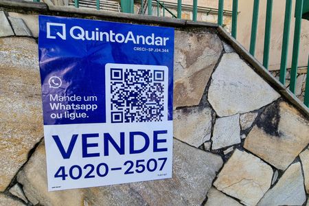 Casa à venda com 106m², 2 quartos e 2 vagas Casa à venda com 106m², 2 quartos e 2 vagasPlaquinha