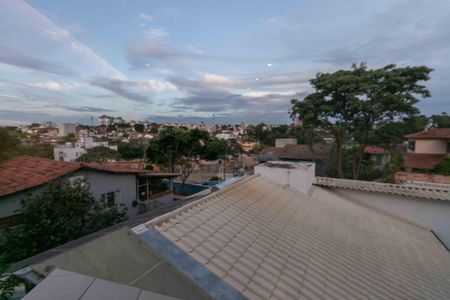 Casa à venda com 200m², 3 quartos e 3 vagasVista do Quarto 3