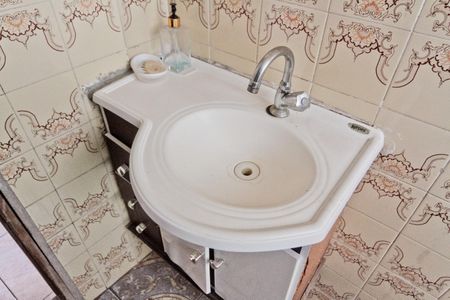 Casa à venda com 160m², 4 quartos e 1 vagaBanheiro