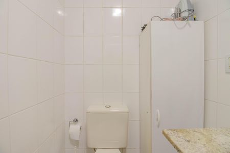 Apartamento à venda com 58m², 2 quartos e 2 vagas Apartamento à venda com 58m², 2 quartos e 2 vagasBanheiro da Suíte