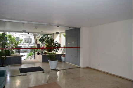 Apartamento à venda com 44m², 1 quarto e 1 vagaHall de entrada