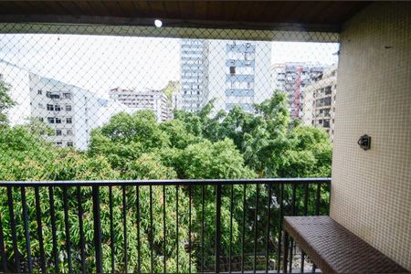 Apartamento para alugar com 96m², 3 quartos e 2 vagas Apartamento para alugar com 96m², 3 quartos e 2 vagasVista da Suíte