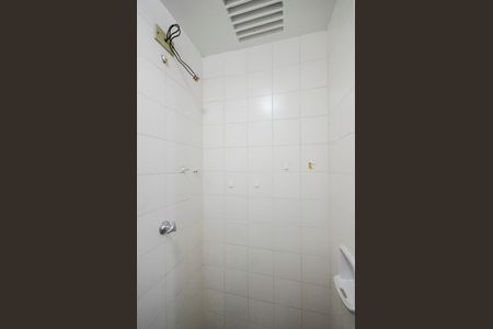Apartamento para alugar com 96m², 3 quartos e 2 vagas Apartamento para alugar com 96m², 3 quartos e 2 vagasBanheiro de Serviço