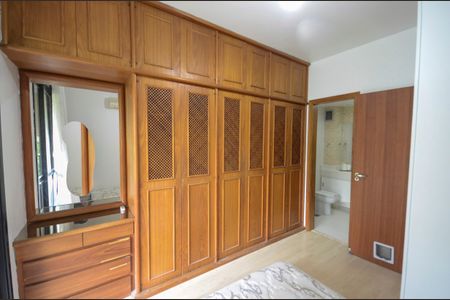 Apartamento para alugar com 96m², 3 quartos e 2 vagas Apartamento para alugar com 96m², 3 quartos e 2 vagasSuíte