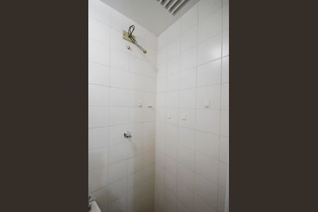 Apartamento para alugar com 96m², 3 quartos e 2 vagas Apartamento para alugar com 96m², 3 quartos e 2 vagasBanheiro de Serviço
