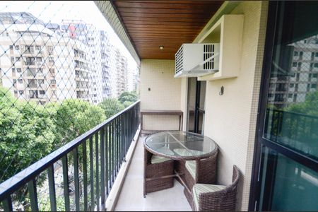 Apartamento para alugar com 96m², 3 quartos e 2 vagas Apartamento para alugar com 96m², 3 quartos e 2 vagasVaranda do Quarto 2