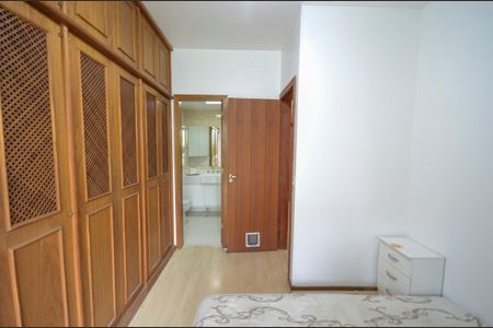 Apartamento para alugar com 96m², 3 quartos e 2 vagas Apartamento para alugar com 96m², 3 quartos e 2 vagasSuíte