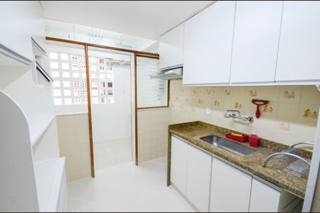 Apartamento para alugar com 96m², 3 quartos e 2 vagas Apartamento para alugar com 96m², 3 quartos e 2 vagasCozinha