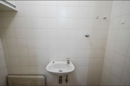 Apartamento para alugar com 96m², 3 quartos e 2 vagas Apartamento para alugar com 96m², 3 quartos e 2 vagasBanheiro de Serviço