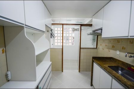 Apartamento para alugar com 96m², 3 quartos e 2 vagas Apartamento para alugar com 96m², 3 quartos e 2 vagasCozinha