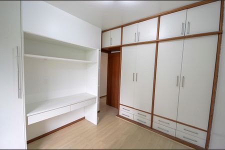 Apartamento para alugar com 96m², 3 quartos e 2 vagas Apartamento para alugar com 96m², 3 quartos e 2 vagasQuarto 2